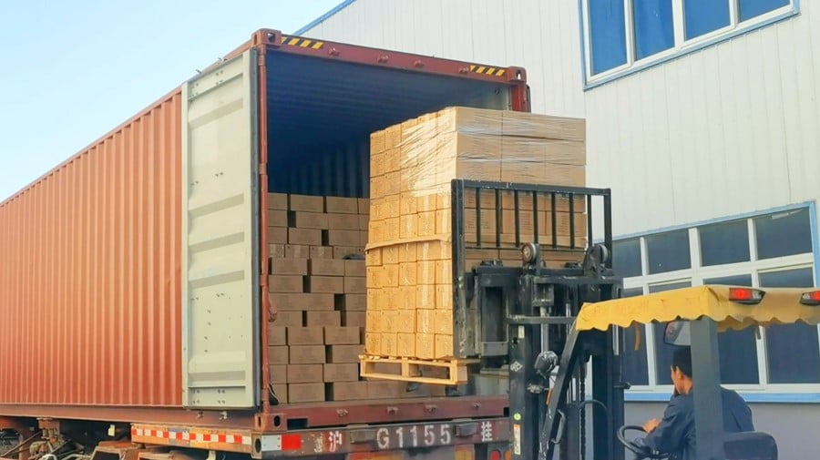 Deli Foods versendet Container mit natürlichem Honig nach Curaçao