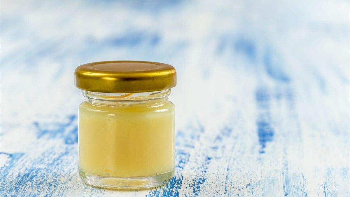 Unlocking the Secrets of Royal Jelly's Anti-Aging Potential